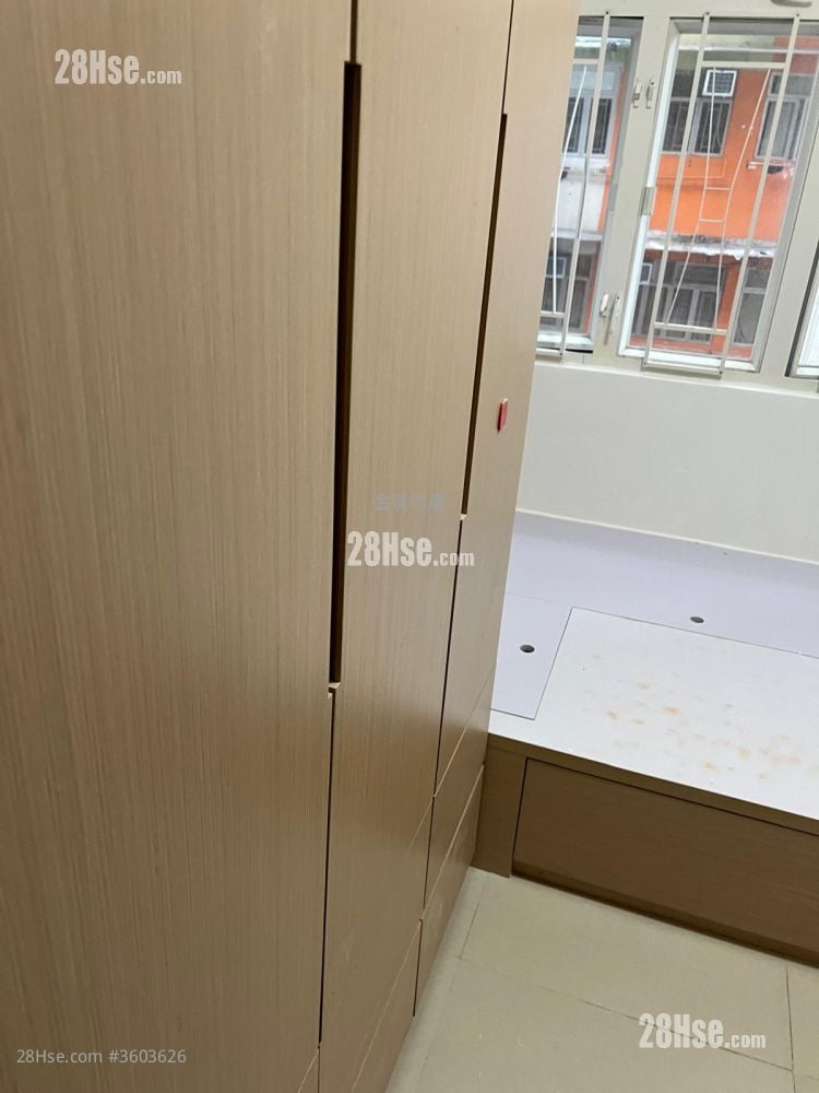 Kiu Yu Mansion Rental 3 Bedrooms , 2 Bathrooms 460 ft²