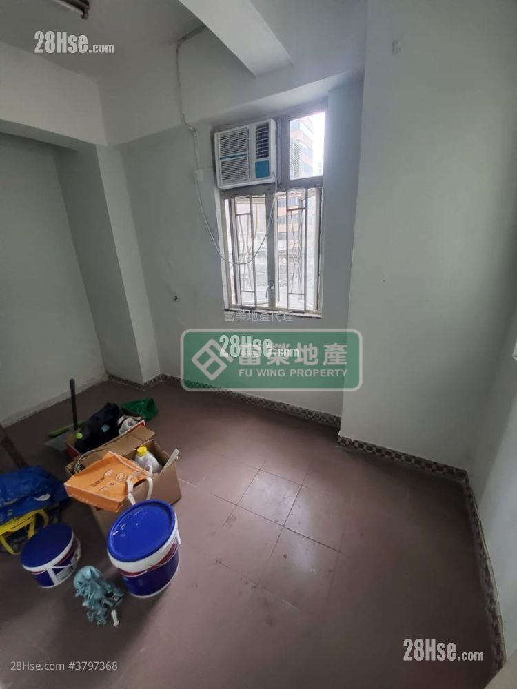Chinese Mansion Sell 4 Bedrooms , 2 Bathrooms 575 ft²