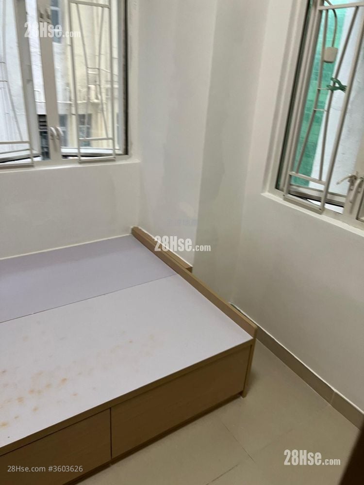 Kiu Yu Mansion Rental 3 Bedrooms , 2 Bathrooms 460 ft²