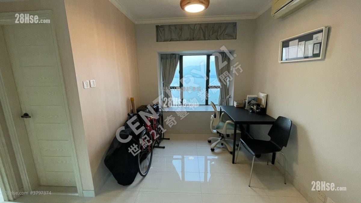 Villa Athena Sell 3 Bedrooms , 2 Bathrooms 727 ft²