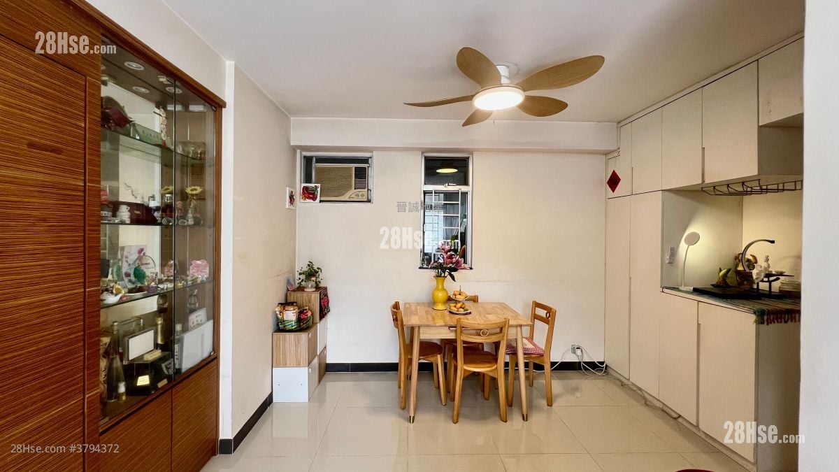 Lido Garden Sell 3 Bedrooms , 2 Bathrooms 617 ft²