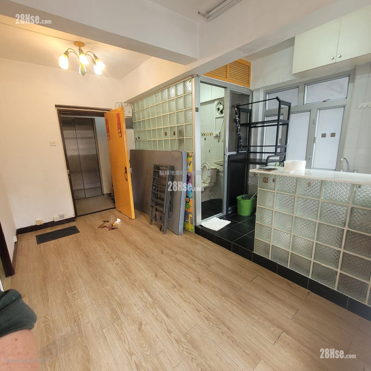 金淞大厦 租盘 2 房 , 1 浴室 314 平方尺