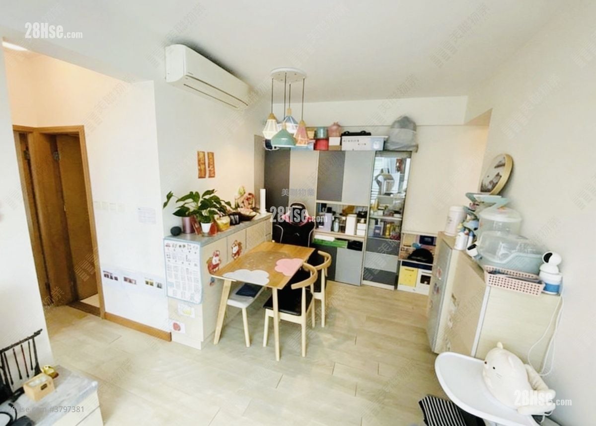 名逸居 售盘 2 房 , 1 浴室 551 平方尺