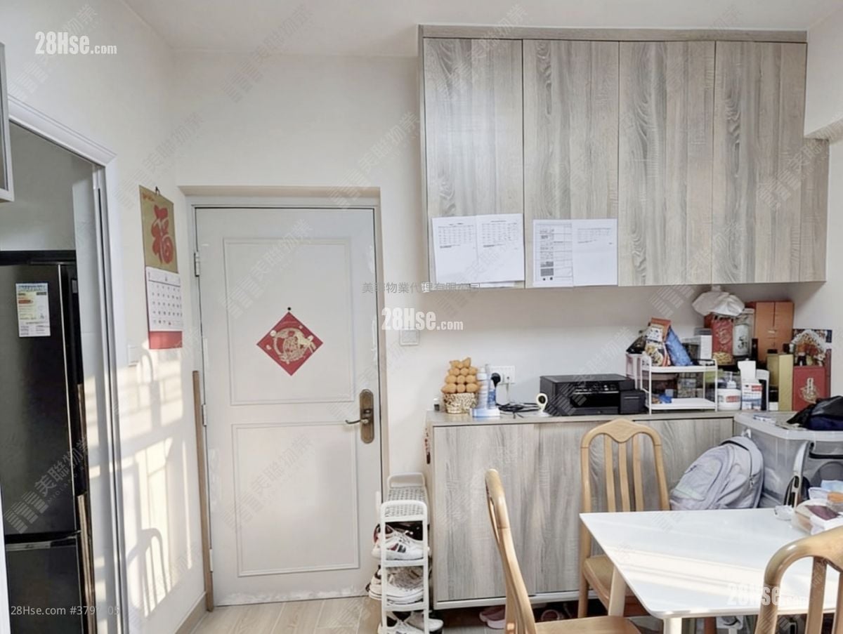 金辉花园 租盘 2 房 , 1 浴室 365 平方尺