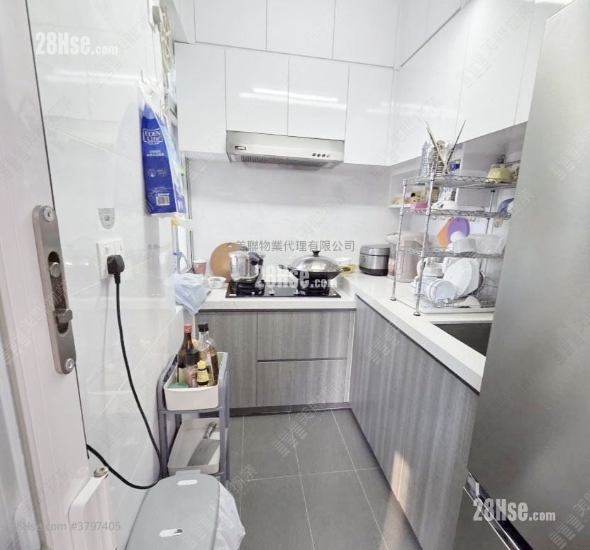 金辉花园 租盘 2 房 , 1 浴室 365 平方尺