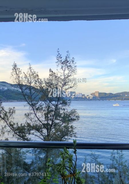 Heng Fa Chuen Sell 4 Bedrooms , 2 Bathrooms 826 ft²