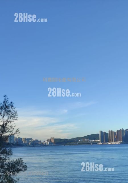 Heng Fa Chuen Sell 4 Bedrooms , 2 Bathrooms 826 ft²