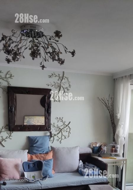Heng Fa Chuen Sell 4 Bedrooms , 2 Bathrooms 826 ft²