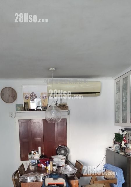 Heng Fa Chuen Sell 4 Bedrooms , 2 Bathrooms 826 ft²