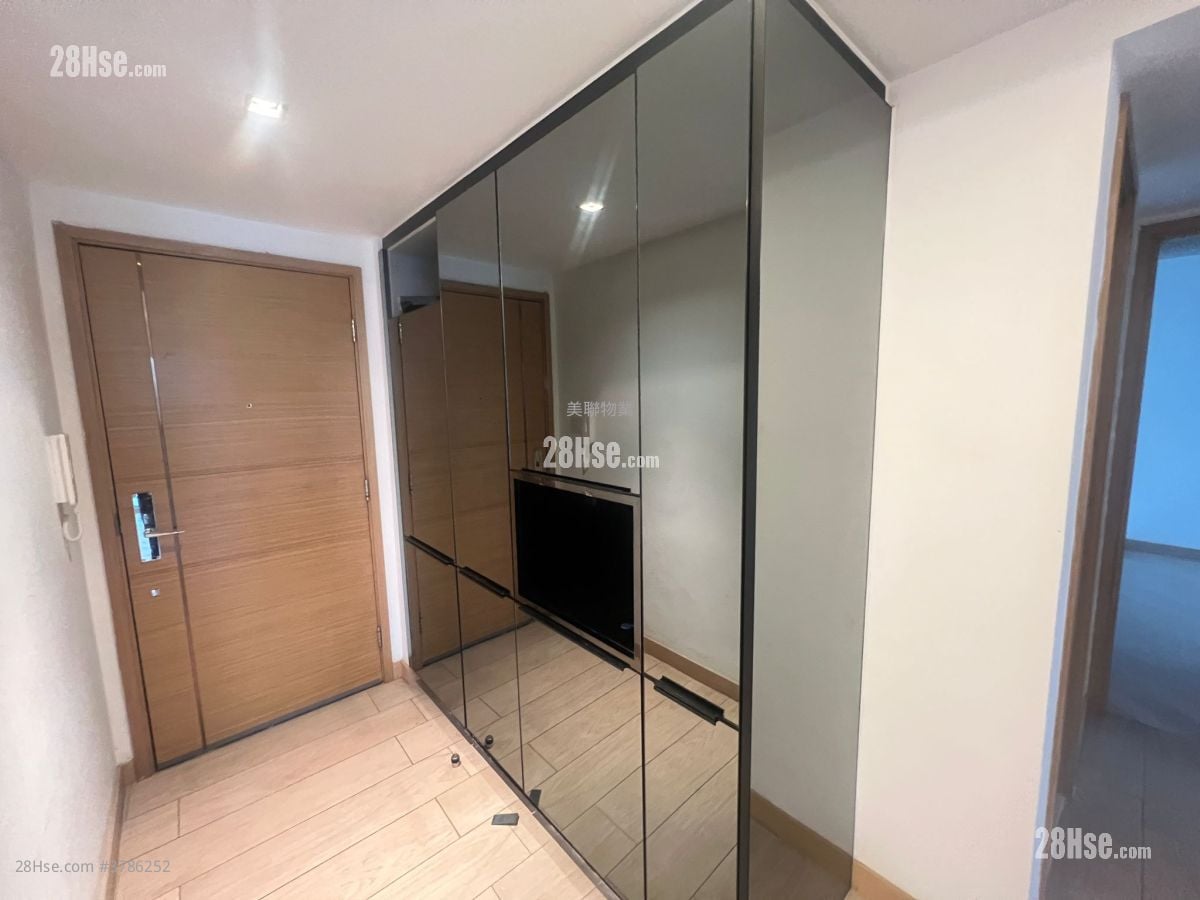 厅: 东环 售盘 3 房 , 2 浴室 599 平方尺