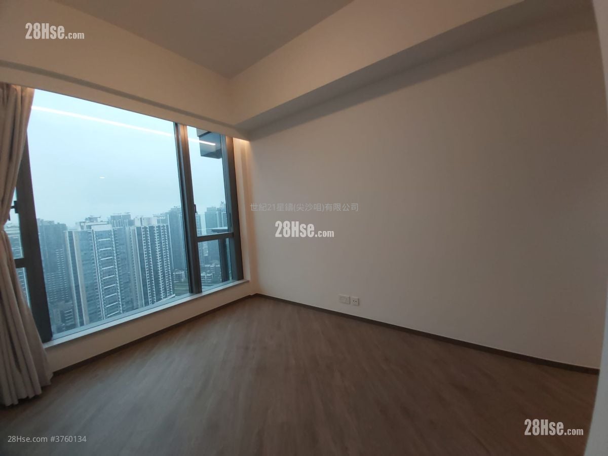 bedroom 1: Cullinan Sky Sell 4 Bedrooms , 3 Bathrooms 1,993 ft²