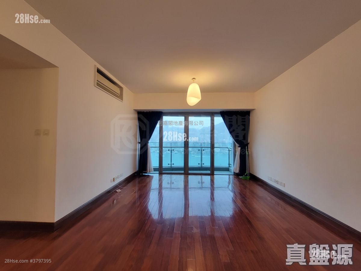 君临天下 售盘 3 房 1,059 平方尺