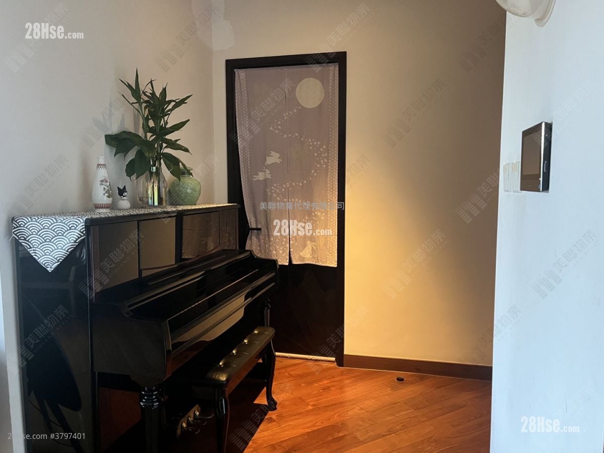 天铸 售盘 4 房 1,247 平方尺