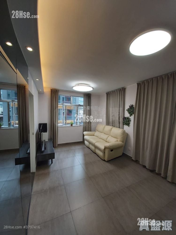 Viking Garden Sell 2 Bedrooms , 1 Bathroom 449 ft²