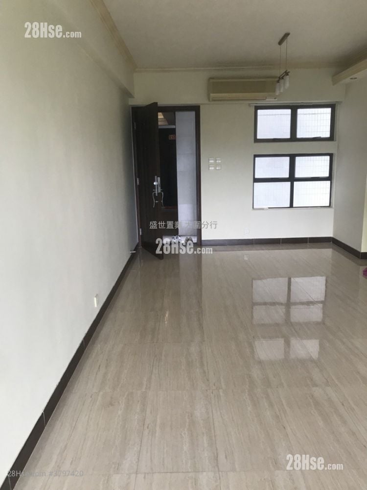 Greenwood Terrace Sell 3 Bedrooms , 2 Bathrooms 882 ft²