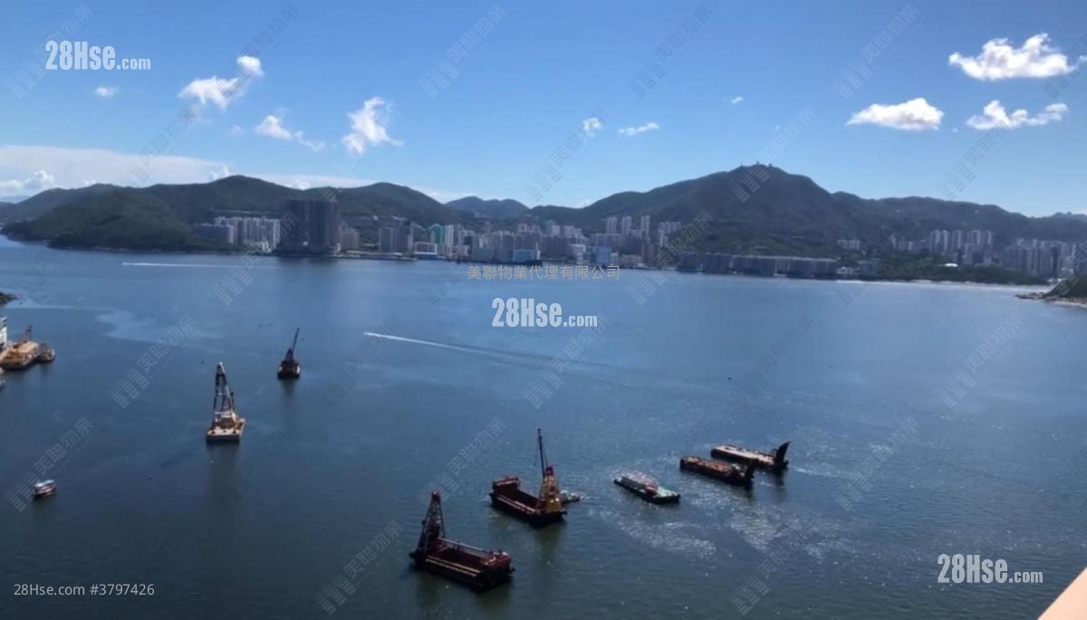 Lp6 Sell 4 Bedrooms , 2 Bathrooms 728 ft²