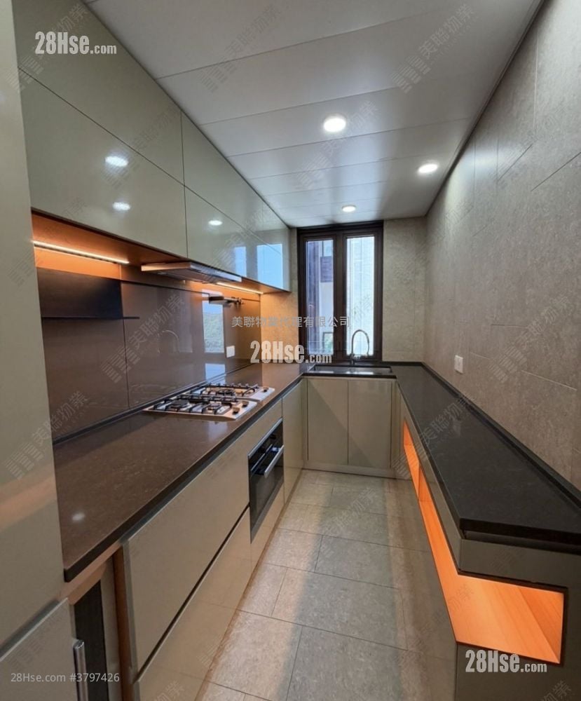 Lp6 Sell 4 Bedrooms , 2 Bathrooms 728 ft²