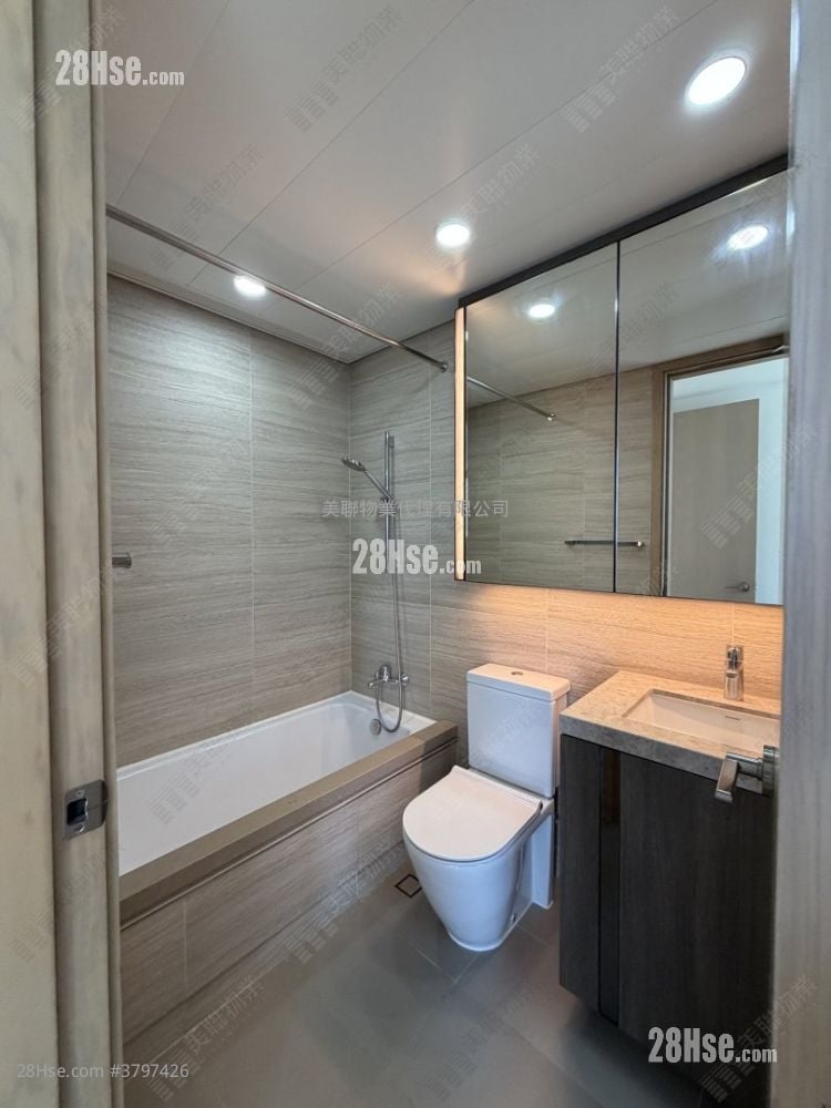 Lp6 Sell 4 Bedrooms , 2 Bathrooms 728 ft²