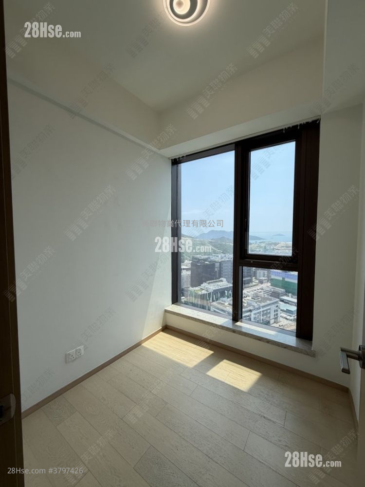 Lp6 Sell 4 Bedrooms , 2 Bathrooms 728 ft²