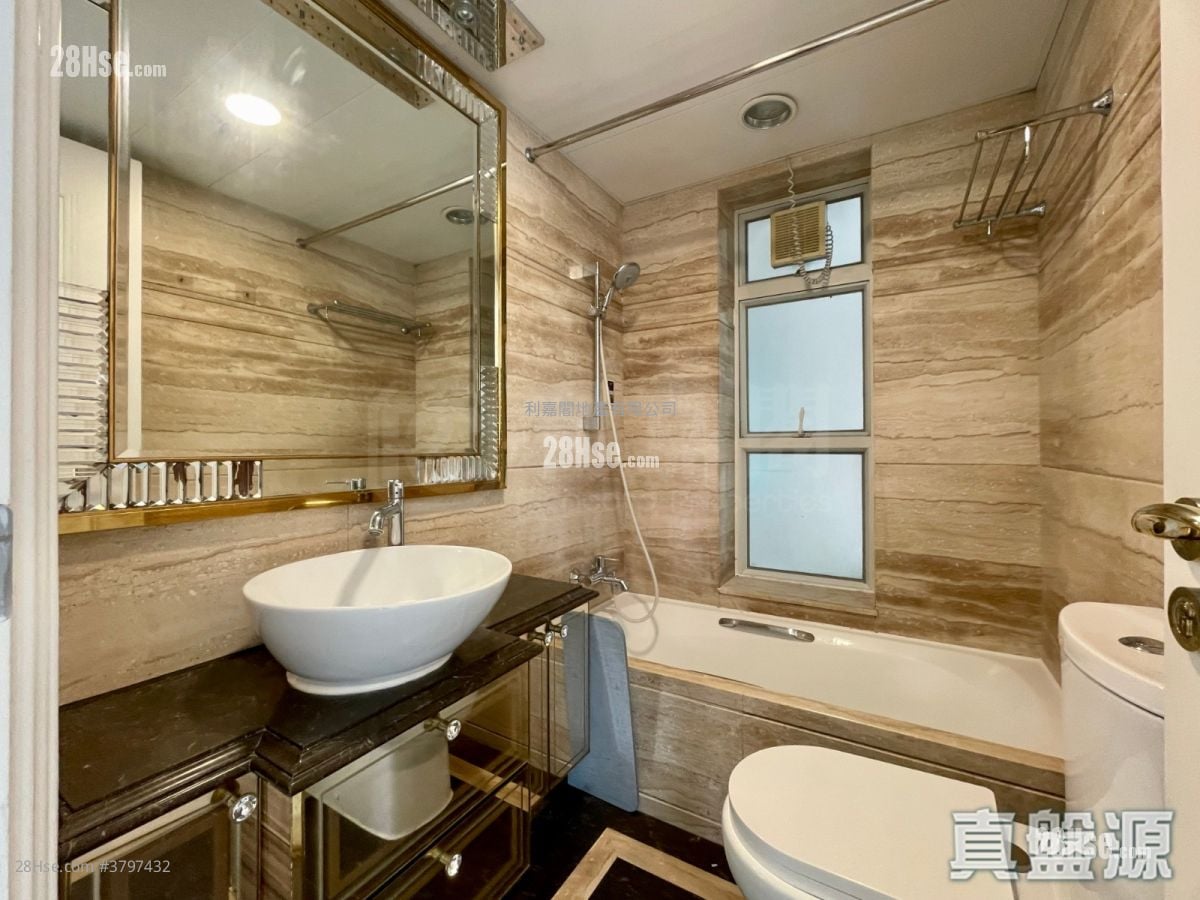 致蓝天 售盘 3 房 , 2 浴室 743 平方尺