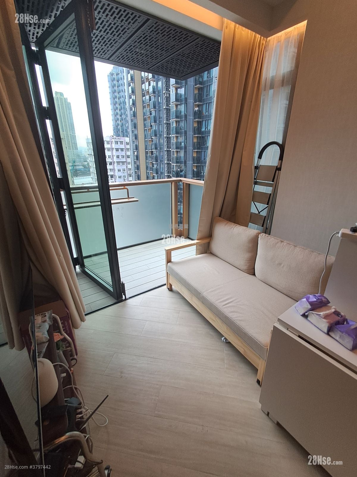 Gateway Square Mile Rental 1 Bathroom 322 ft²