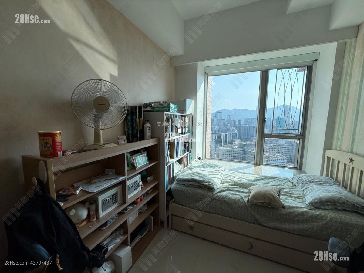 Parc Palais Sell 3 Bedrooms , 2 Bathrooms 1,074 ft²