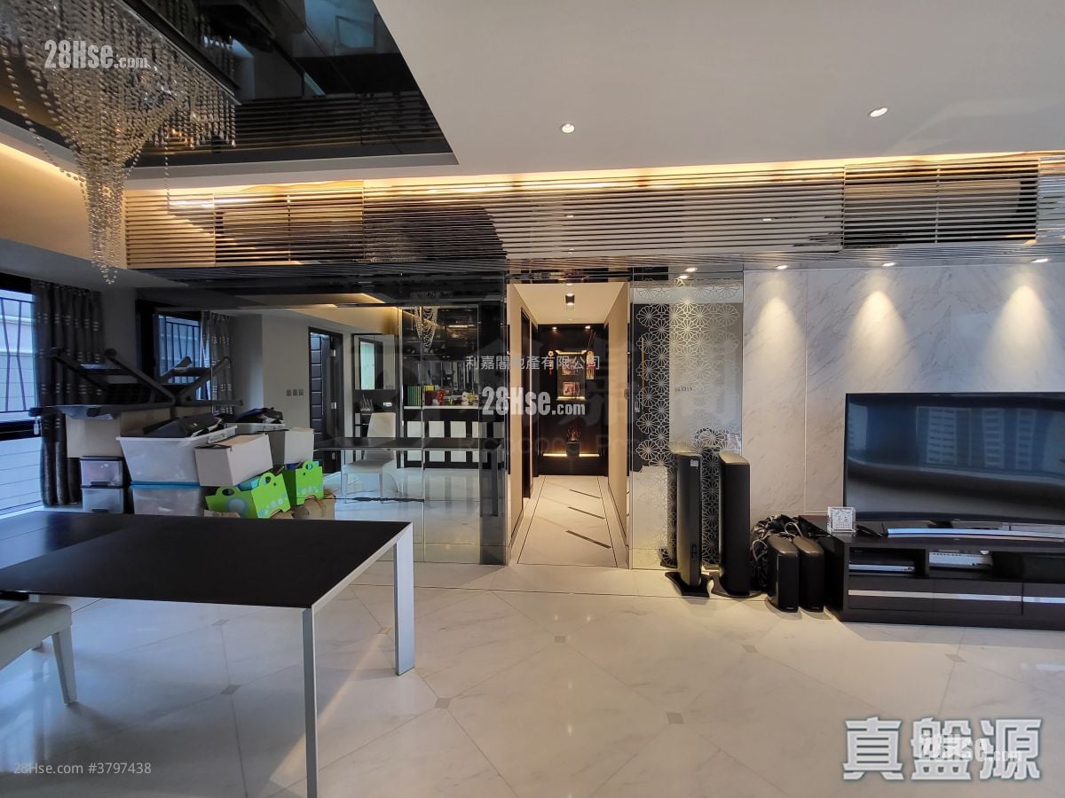 King's Park Hill Rental 1,215 ft²