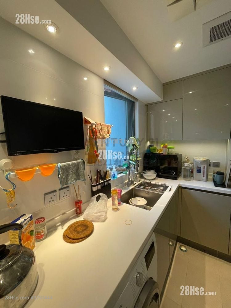 The Paramount Sell 3 Bedrooms , 3 Bathrooms 916 ft²