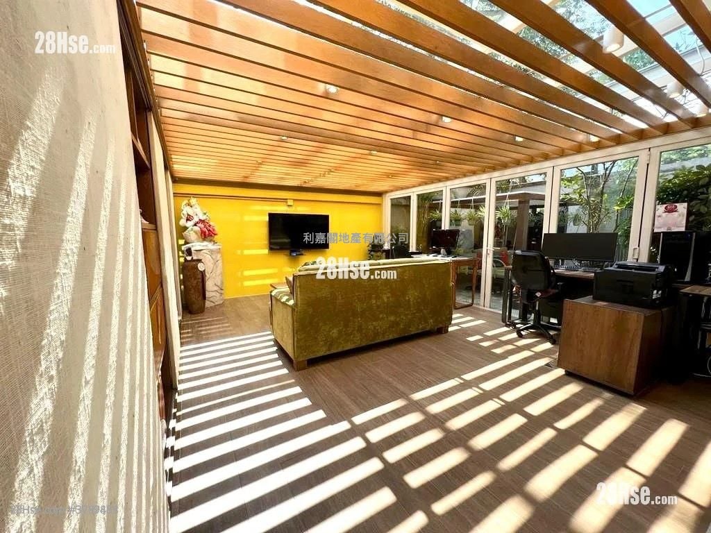 Casa Pino Sell 5+ Bedrooms , 5+ Bathrooms 4,136 ft²