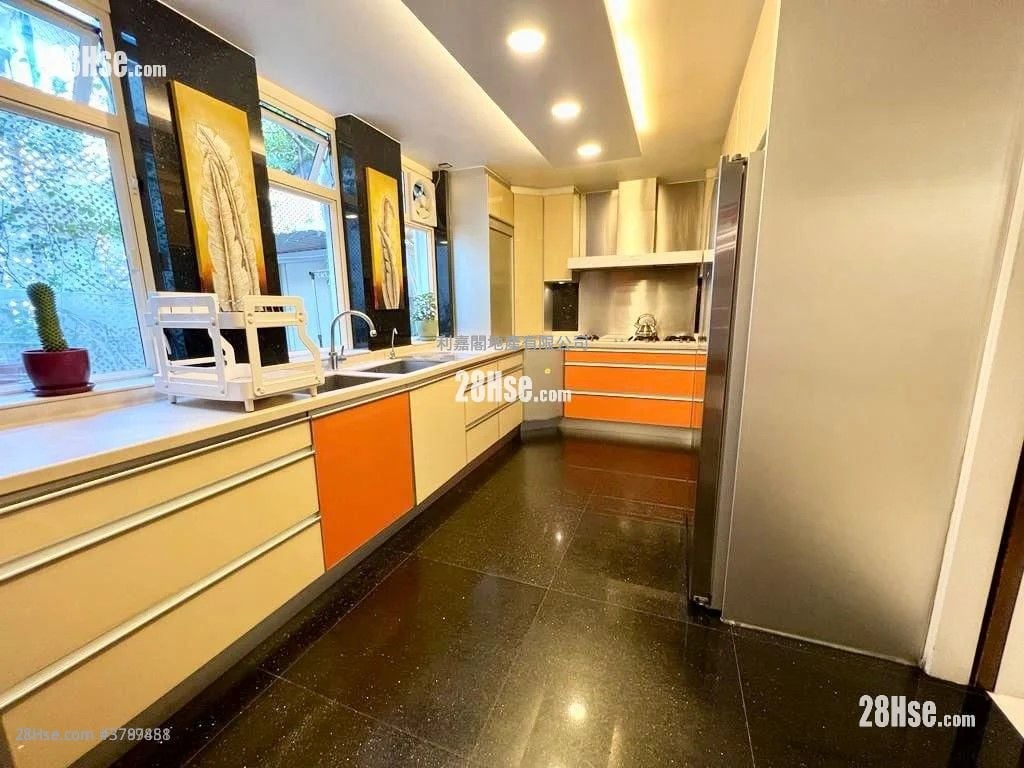 Casa Pino Sell 5+ Bedrooms , 5+ Bathrooms 4,136 ft²