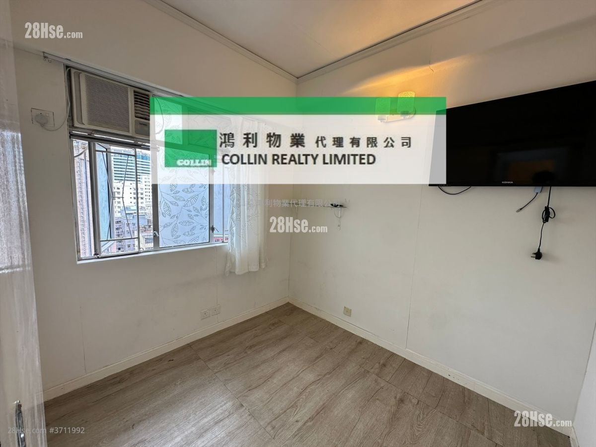 Golden Plaza Sell 2 Bedrooms , 1 Bathroom 301 ft²