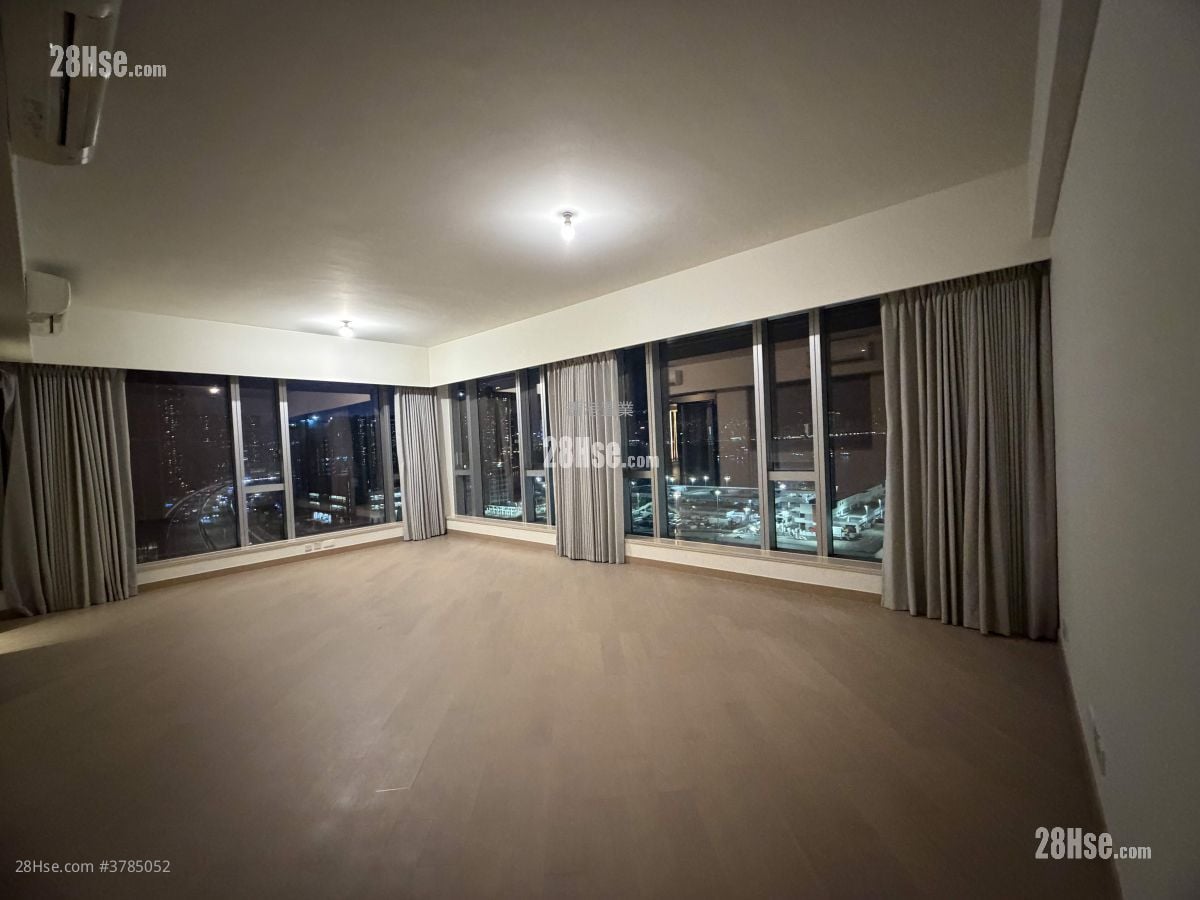 Cullinan West Sell 4 Bedrooms , 4 Bathrooms 1,896 ft²