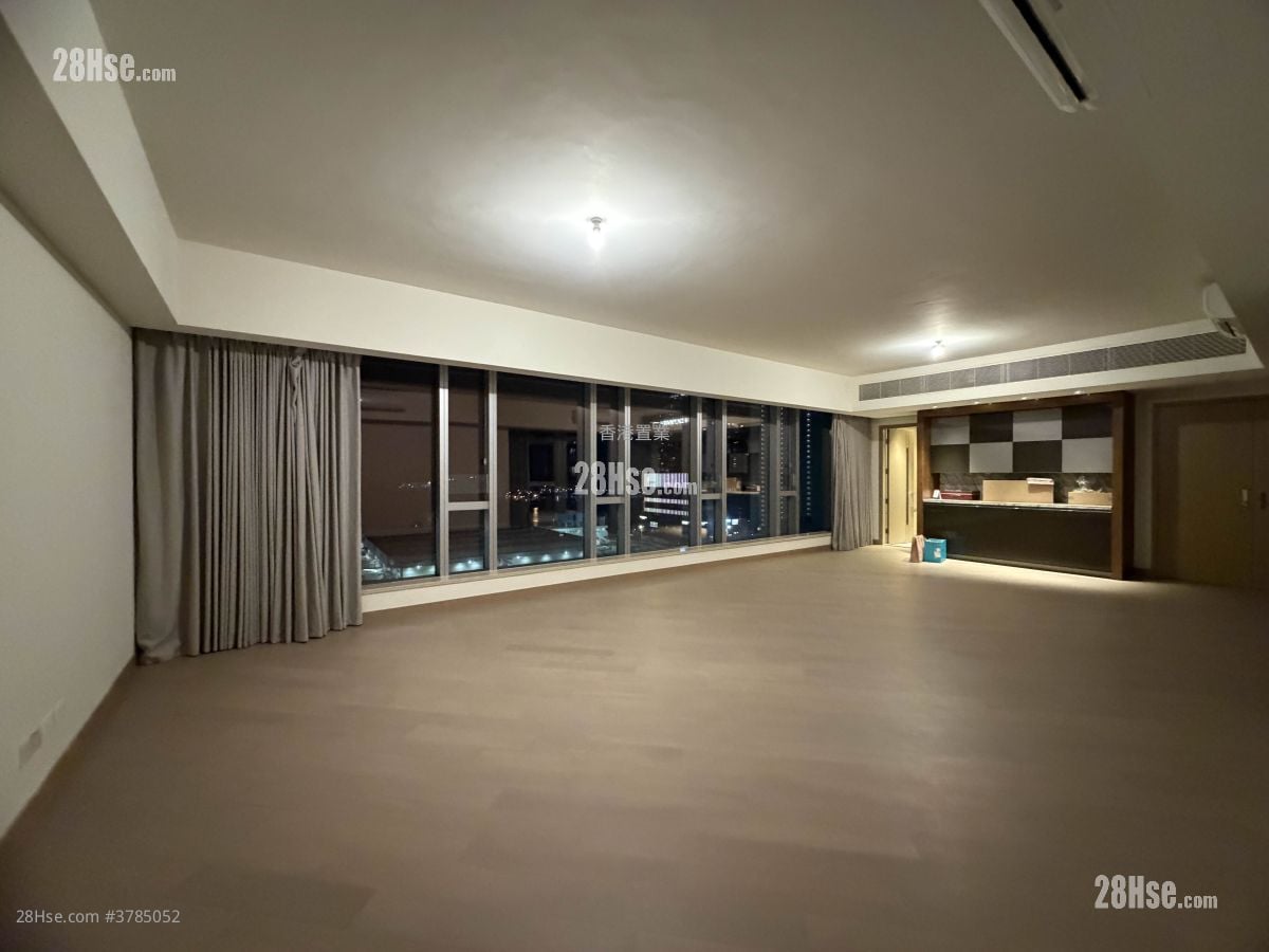 Cullinan West Sell 4 Bedrooms , 4 Bathrooms 1,896 ft²