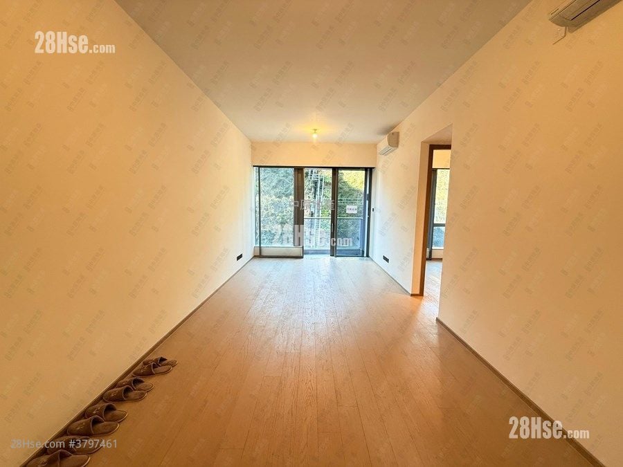 In One Rental 3 Bedrooms , 3 Bathrooms 941 ft²