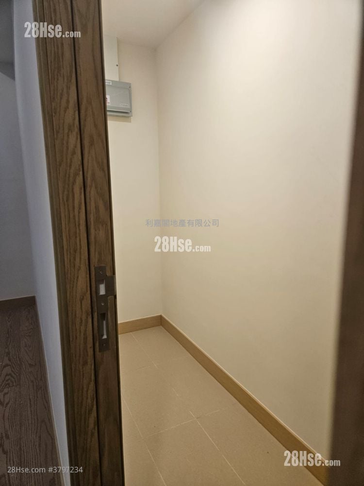 名日九肚山 售盘 3 房 , 1 浴室 755 平方尺