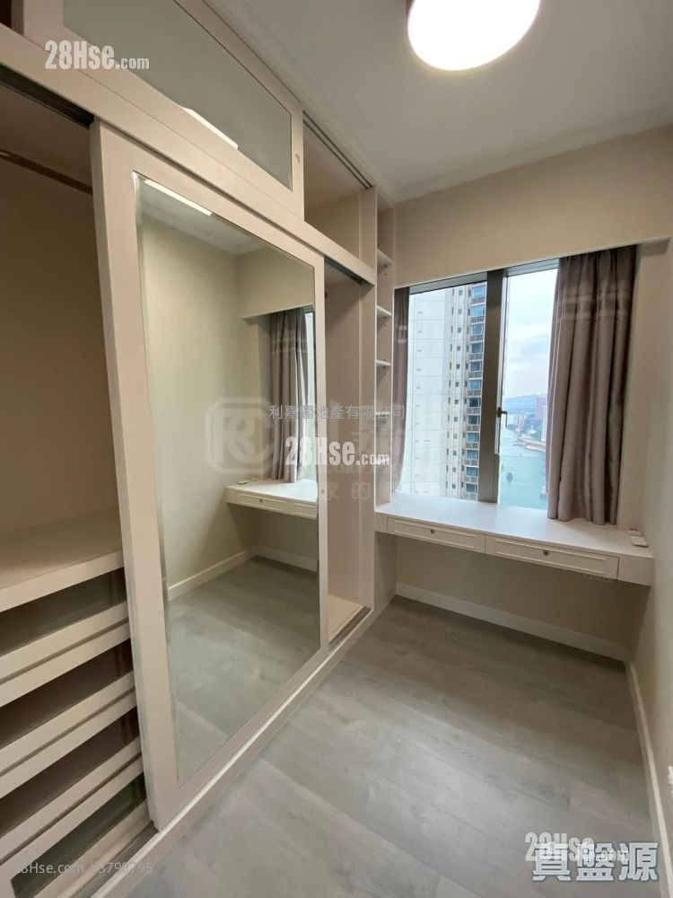 Ocean Pride Sell 3 Bedrooms , 2 Bathrooms 773 ft²