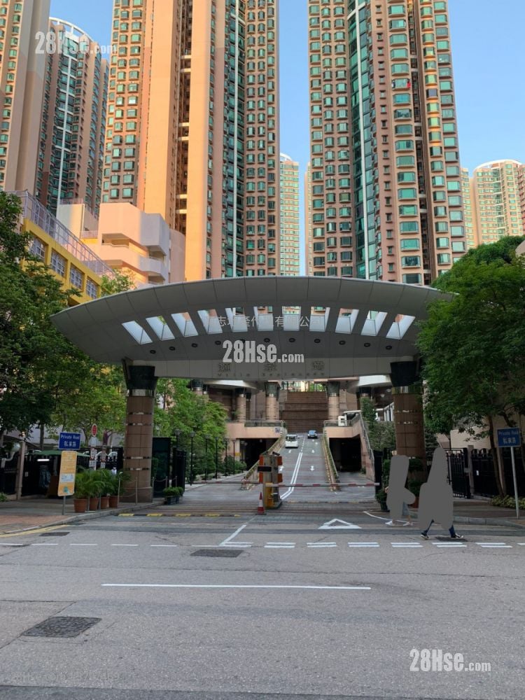 Villa Esplanada Sell