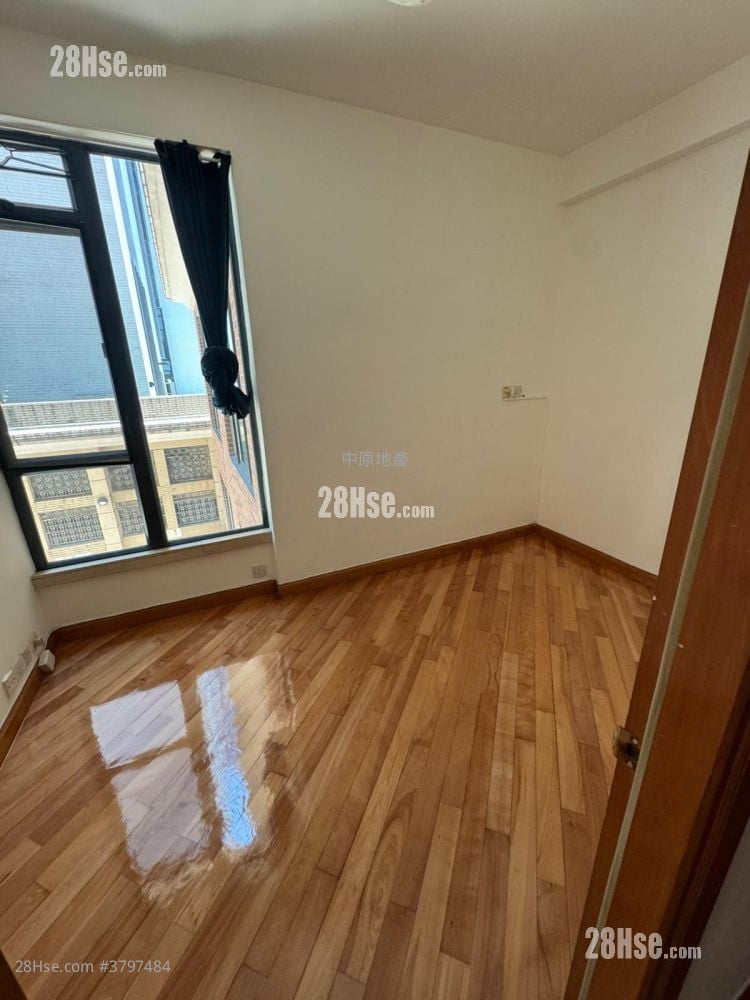 Dragon View Sell 2 Bedrooms , 1 Bathroom 564 ft²