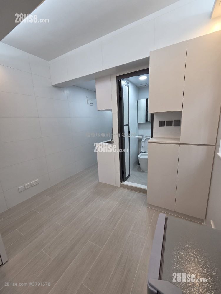 四海大厦 租盘 1 房 , 1 浴室 200 平方尺