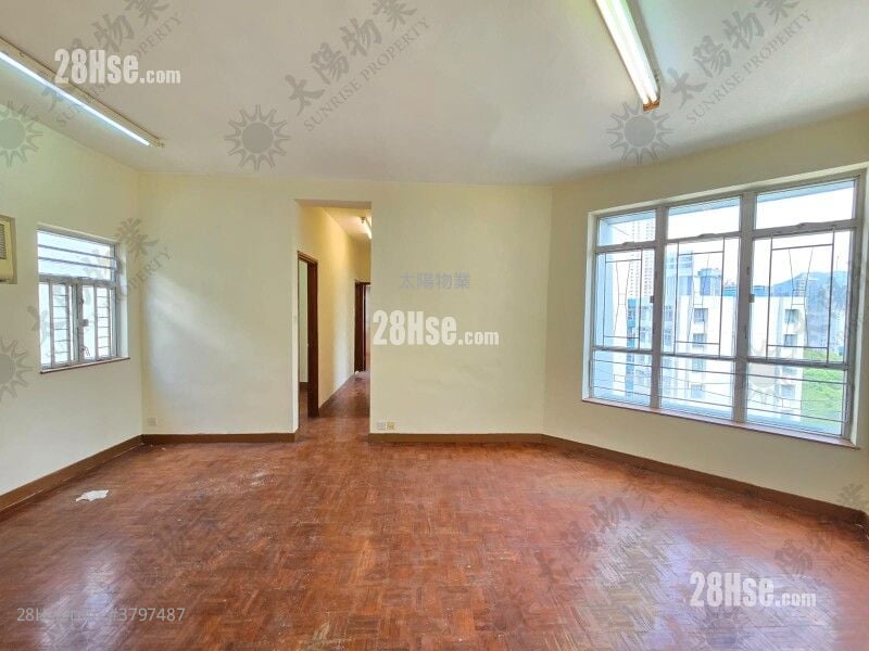 Whampoa Garden Sell 4 Bedrooms 797 ft²