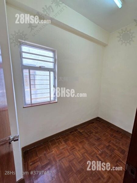 Whampoa Garden Sell 4 Bedrooms 797 ft²