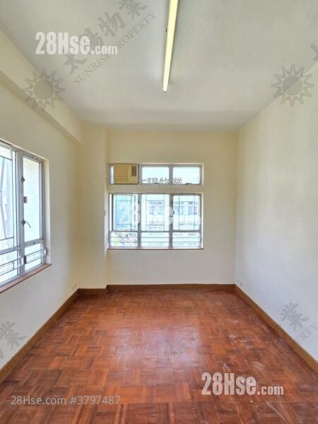 Whampoa Garden Sell 4 Bedrooms 797 ft²