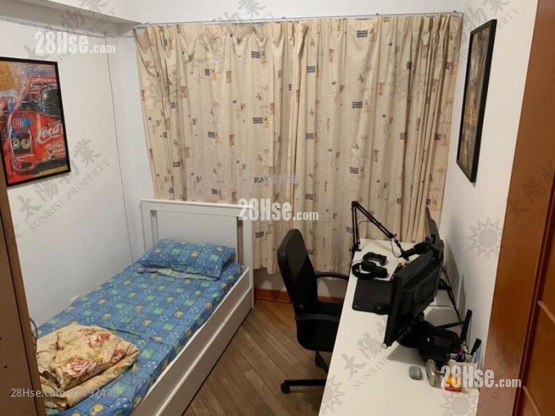 Royal Peninsula Sell 3 Bedrooms 952 ft²