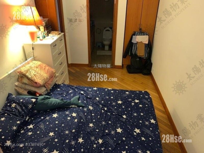 Royal Peninsula Sell 3 Bedrooms 952 ft²