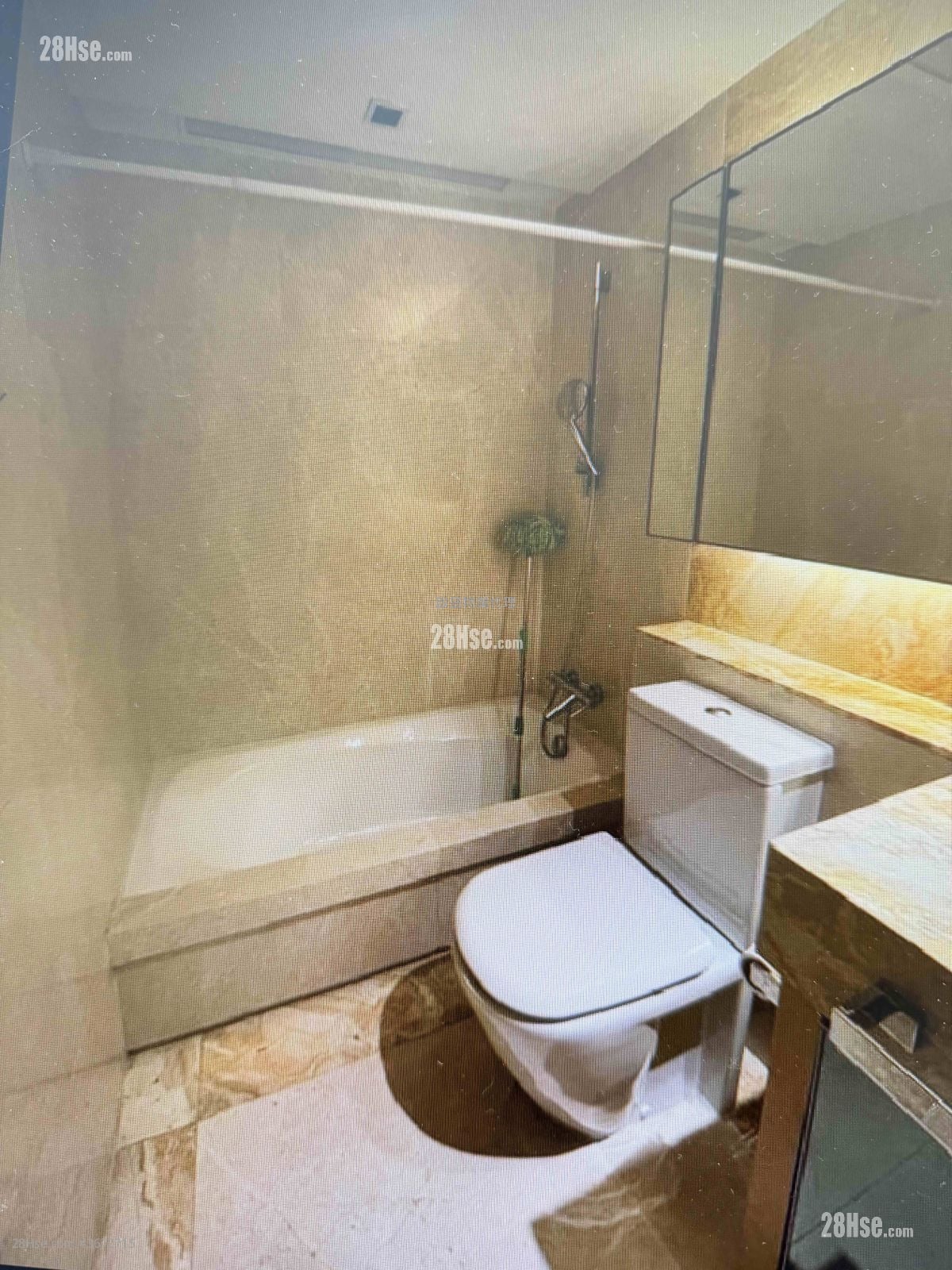 The Latitude Sell 4 Bedrooms , 3 Bathrooms 1,036 ft²