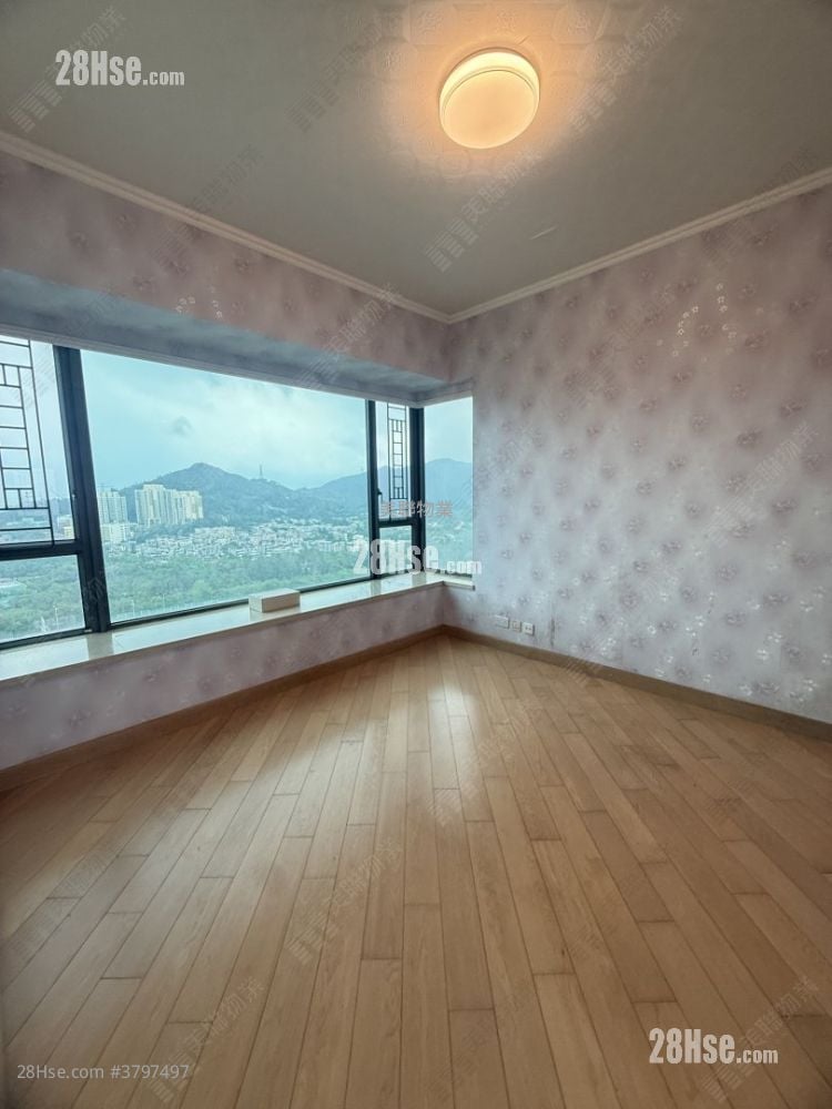 Yoho Midtown Rental 4 Bedrooms , 2 Bathrooms 1,026 ft²