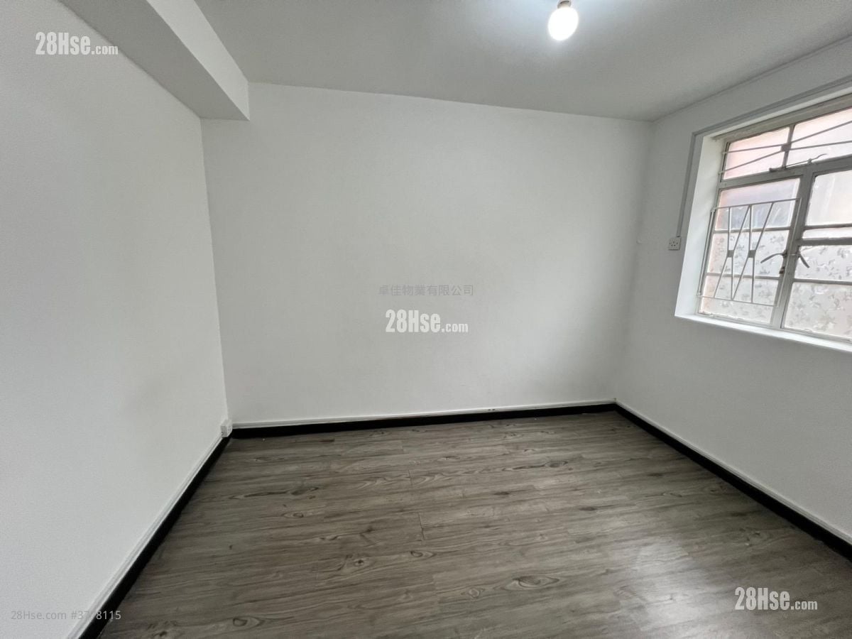 村屋 租盘 2 房 , 1 浴室