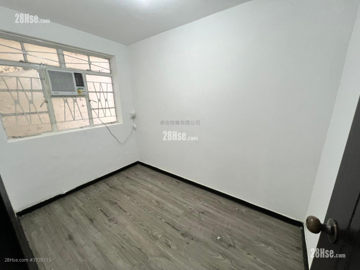 村屋 租盘 2 房 , 1 浴室