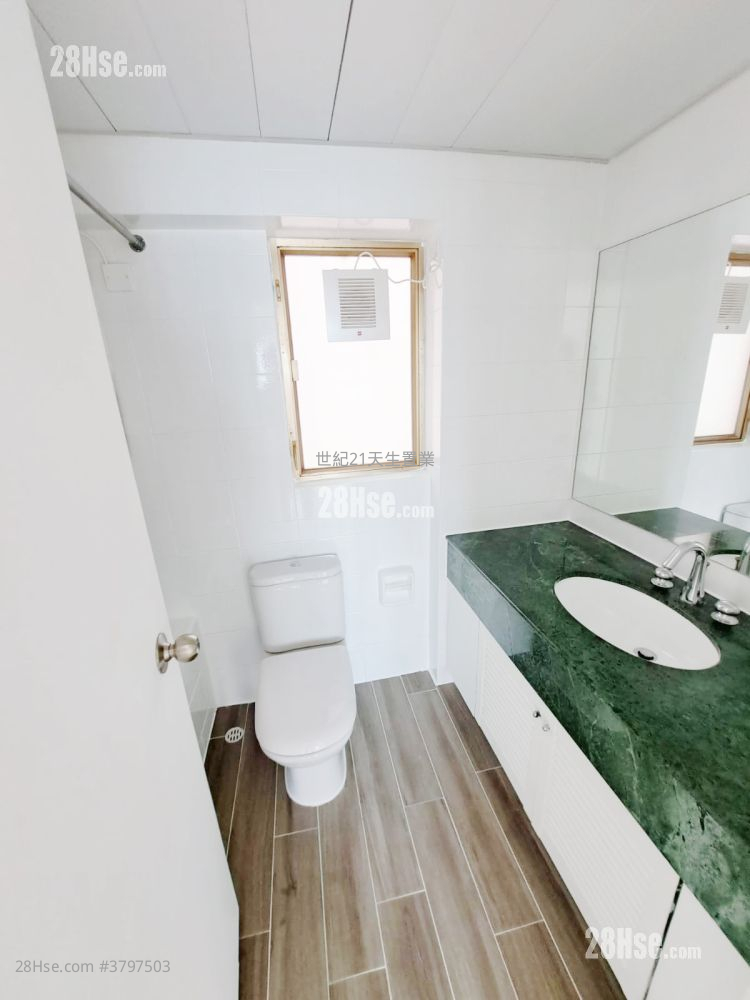 香港黄金海岸 租盘 4 房 , 3 浴室 1,069 平方尺