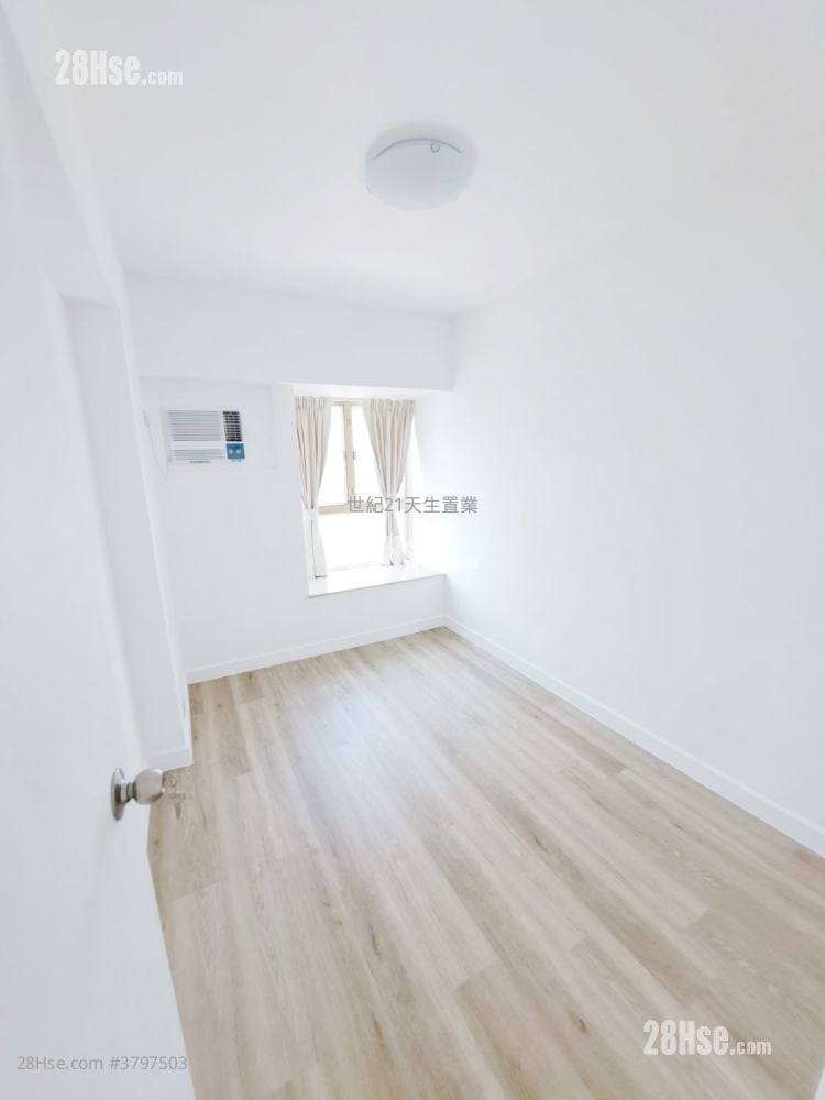 香港黄金海岸 租盘 4 房 , 3 浴室 1,069 平方尺